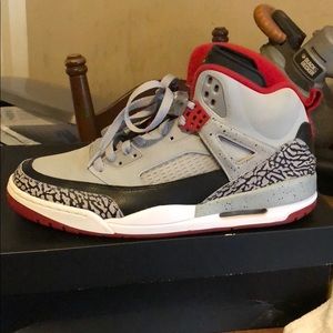 Jordan wolf grey spizike